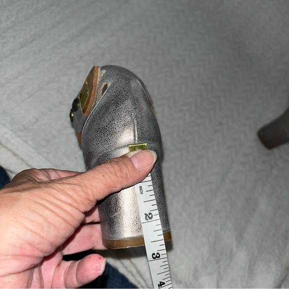 Sundance Leather Ankle Wrap Chunky Heeled Sandals - Picture 12 of 12